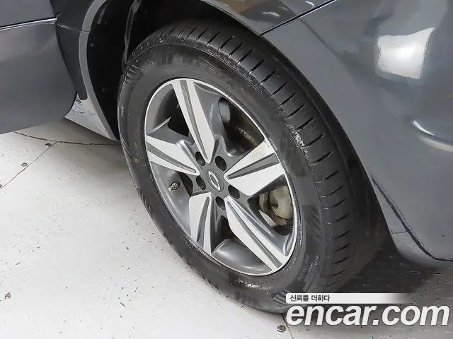 Renault-KoreaSamsung QM5 2015 thumb 5