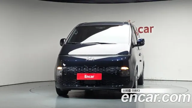 Hyundai Staria 2022 thumb 2