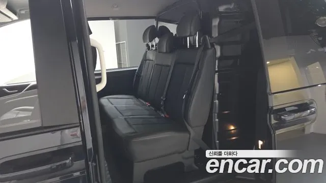 Hyundai Staria 2022 thumb 11
