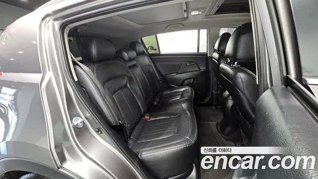 Kia Sportage 2013 thumb 10