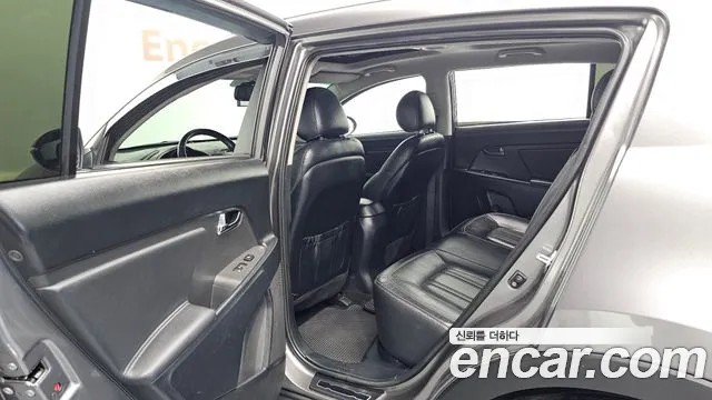 Kia Sportage 2013 thumb 11
