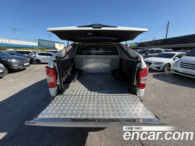 KG_Mobility_Ssangyong Rexton 2019 thumb 4