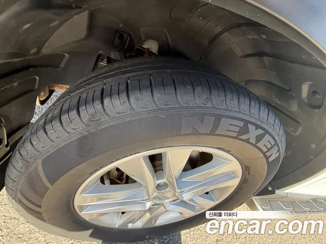 KG_Mobility_Ssangyong Rexton 2019 thumb 5