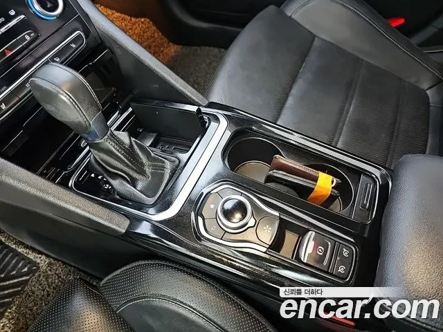 Renault-KoreaSamsung Megane 2016 thumb 8