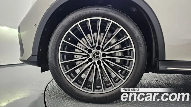 Mercedes-Benz GLC 2024 thumb 5