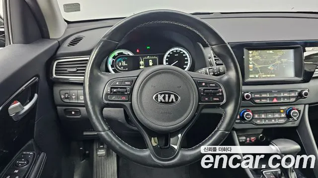 Kia Niro 2018 thumb 12