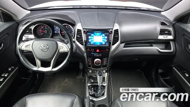 KG_Mobility_Ssangyong TIBOLI 2015 thumb 7