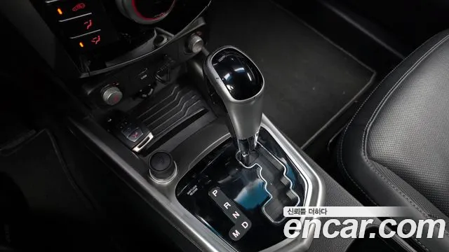 KG_Mobility_Ssangyong TIBOLI 2015 thumb 9