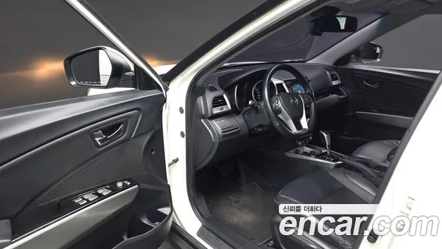KG_Mobility_Ssangyong TIBOLI 2015 thumb 10