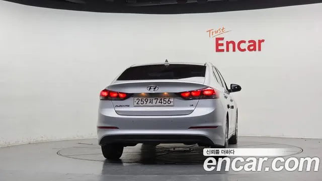 Hyundai Avante 2018 thumb 4