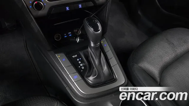 Hyundai Avante 2018 thumb 9