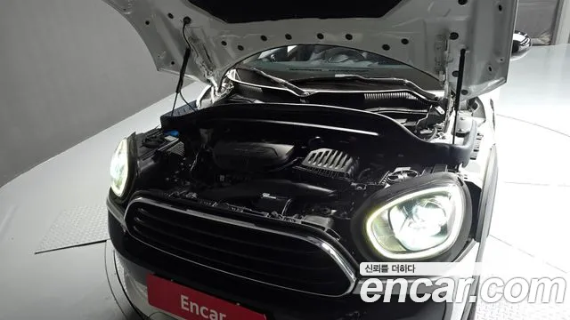 MINI Countryman 2019 thumb 6