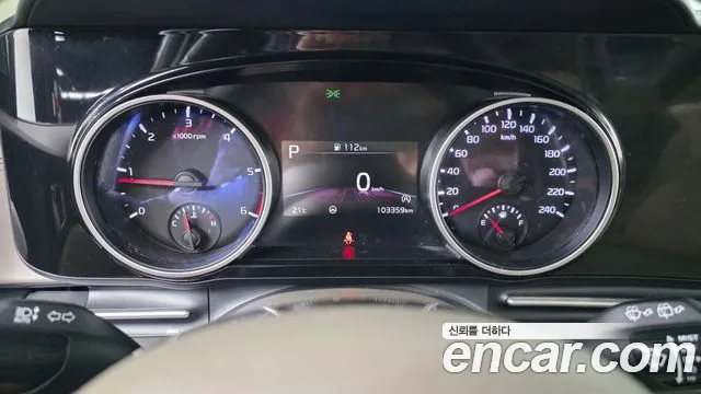 Kia Carnival 2021 thumb 8
