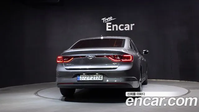 Renault-KoreaSamsung Megane 2016 thumb 4