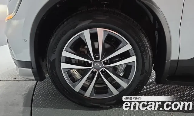 Renault-KoreaSamsung Koleos 2018 thumb 4