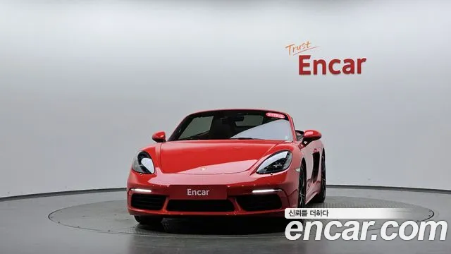 Porsche Cayman 2016 thumb 2