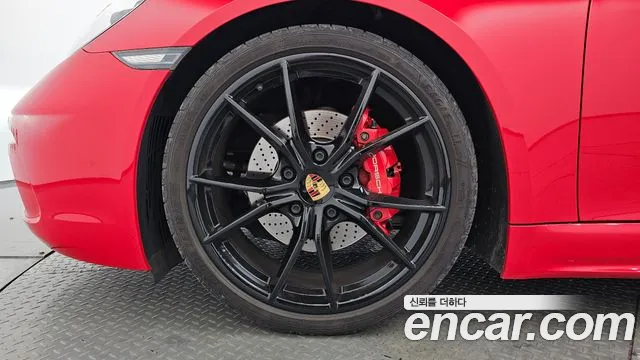 Porsche Cayman 2016 thumb 4