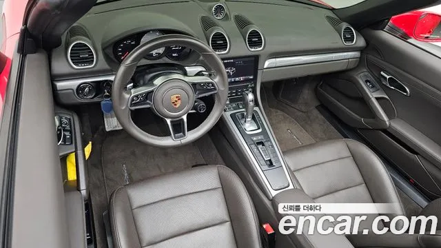Porsche Cayman 2016 thumb 6