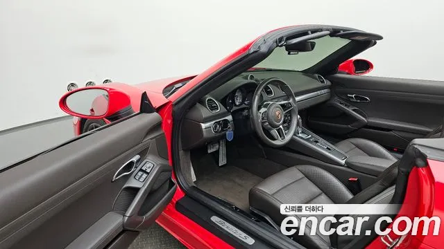 Porsche Cayman 2016 thumb 9