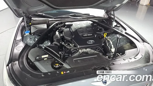 Hyundai Genesis 2016 thumb 6