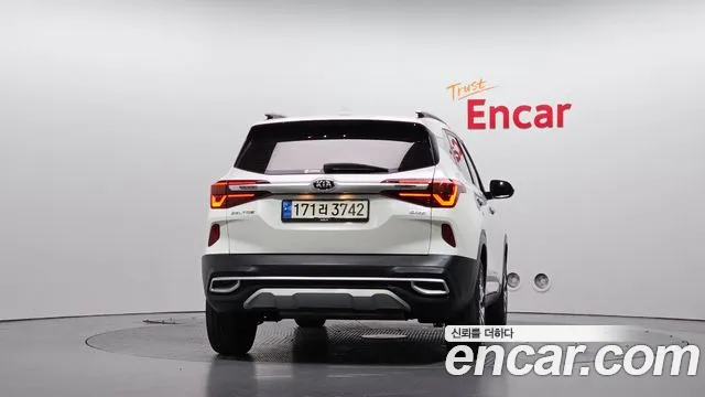 Kia Seltos 2021 thumb 4