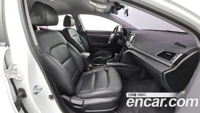 Hyundai Avante 2016 thumb 11