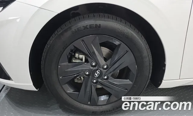 Hyundai Avante 2023 thumb 5
