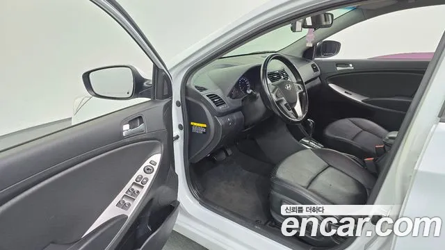 Hyundai Accent 2019 thumb 10