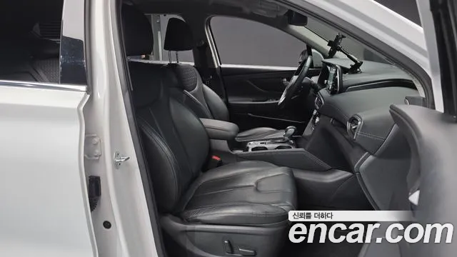 Hyundai Santa Fe 2018 thumb 11