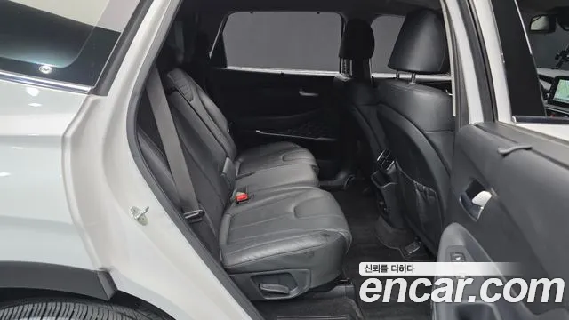 Hyundai Santa Fe 2018 thumb 12