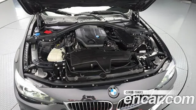 BMW 4-Series 2018 thumb 6