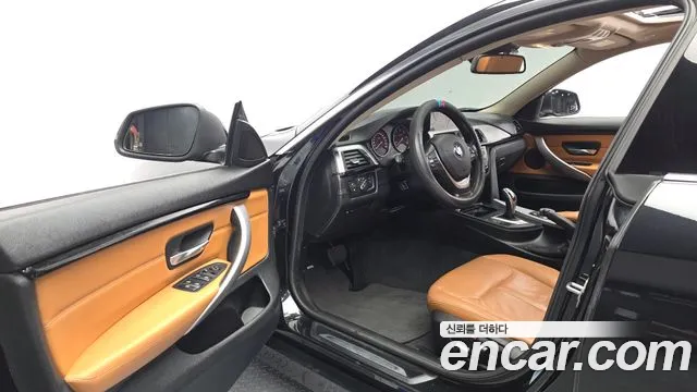 BMW 4-Series 2018 thumb 10