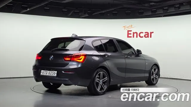 BMW 1-Series 2017 thumb 2