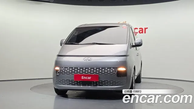 Hyundai Staria 2021 thumb 3