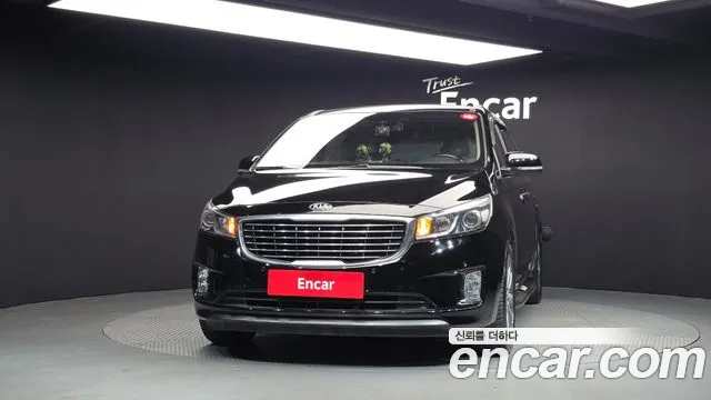 Kia Carnival 2018 thumb 3