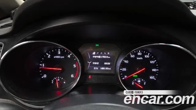 Kia Carnival 2018 thumb 8
