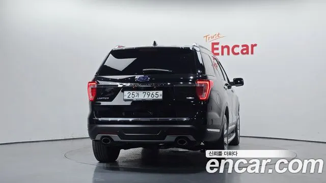 Ford Explorer 2019 thumb 4