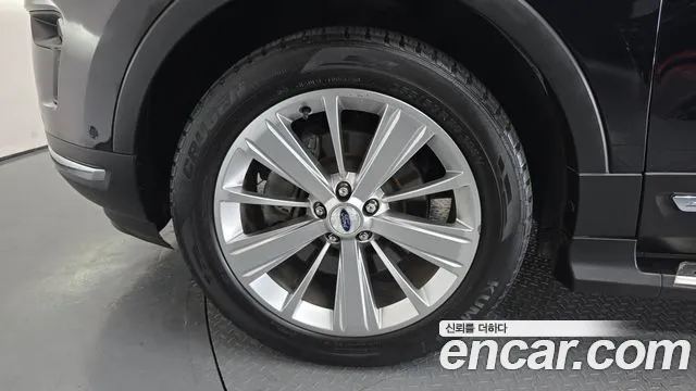 Ford Explorer 2019 thumb 5