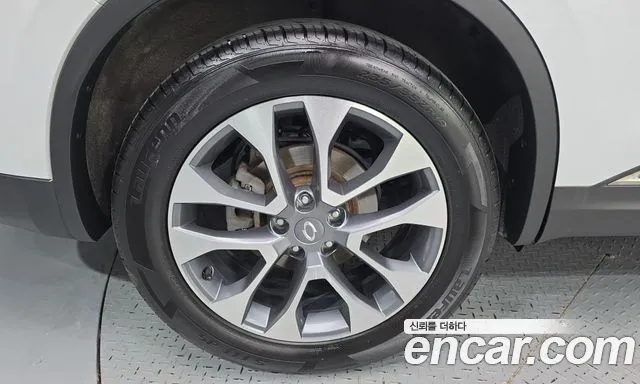 Renault-KoreaSamsung Koleos 2018 thumb 5