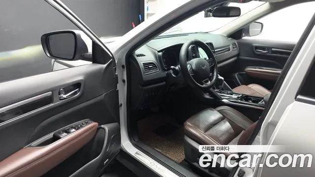 Renault-KoreaSamsung Koleos 2018 thumb 10