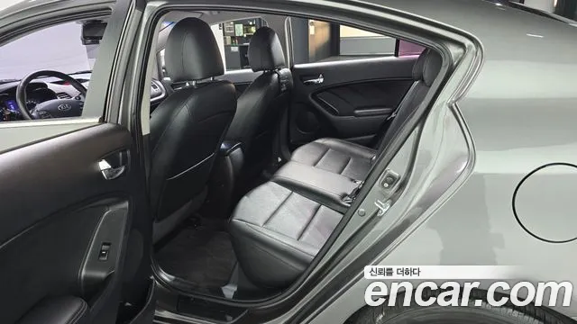 Kia K3 2013 thumb 11