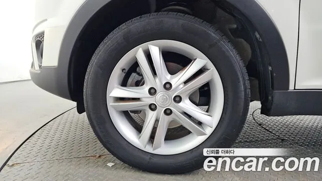 KG_Mobility_Ssangyong KORANDO 2015 thumb 5