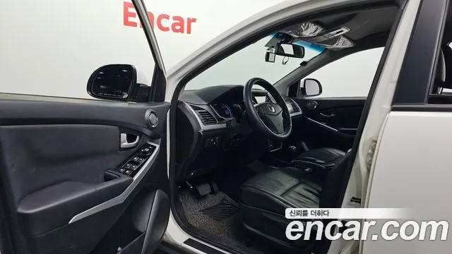 KG_Mobility_Ssangyong KORANDO 2015 thumb 10