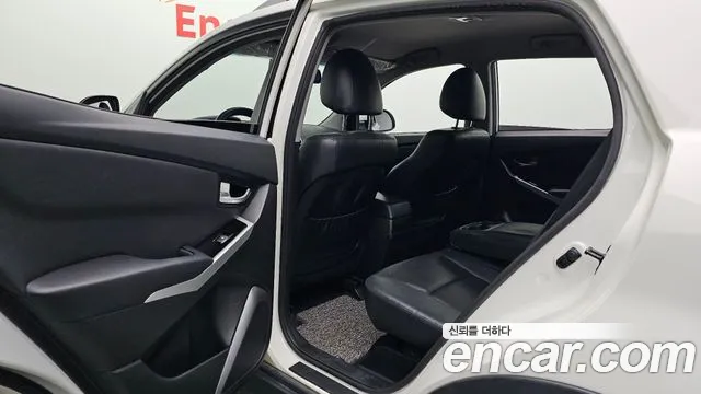 KG_Mobility_Ssangyong KORANDO 2015 thumb 11