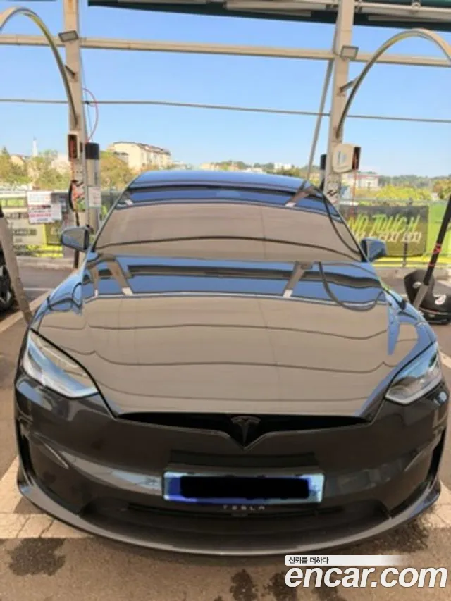 Tesla Model X 2026 thumb 3