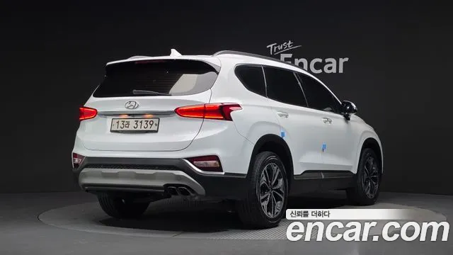 Hyundai Santa Fe 2018 thumb 2