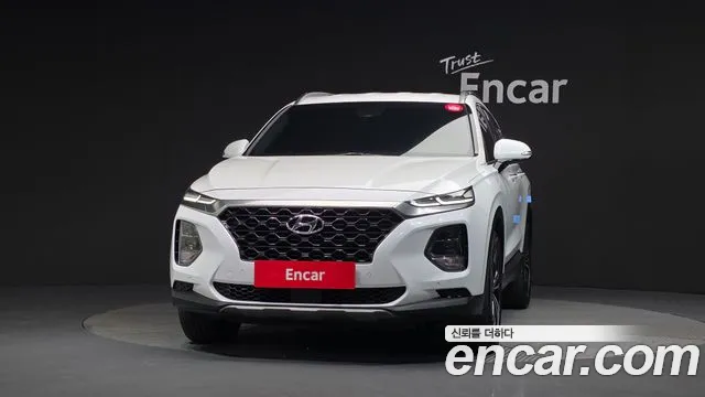 Hyundai Santa Fe 2018 thumb 3