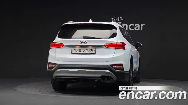 Hyundai Santa Fe 2018 thumb 4