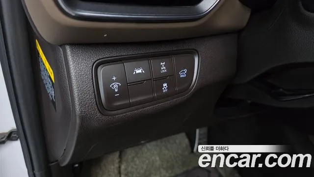 Hyundai Santa Fe 2018 thumb 12