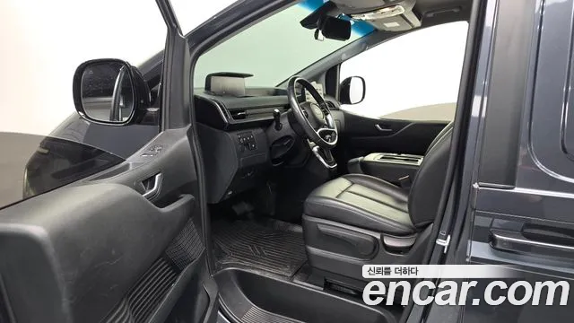 Hyundai Staria 2021 thumb 9